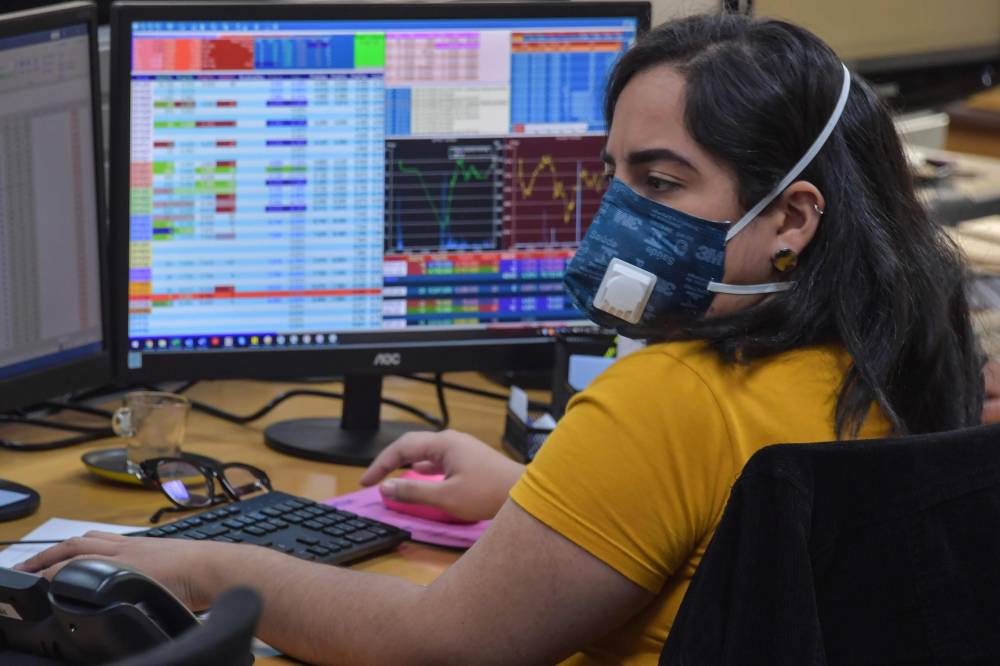 «أمازون» و«فيسبوك» تتقدمان بطلب لدخول السوق السعودية