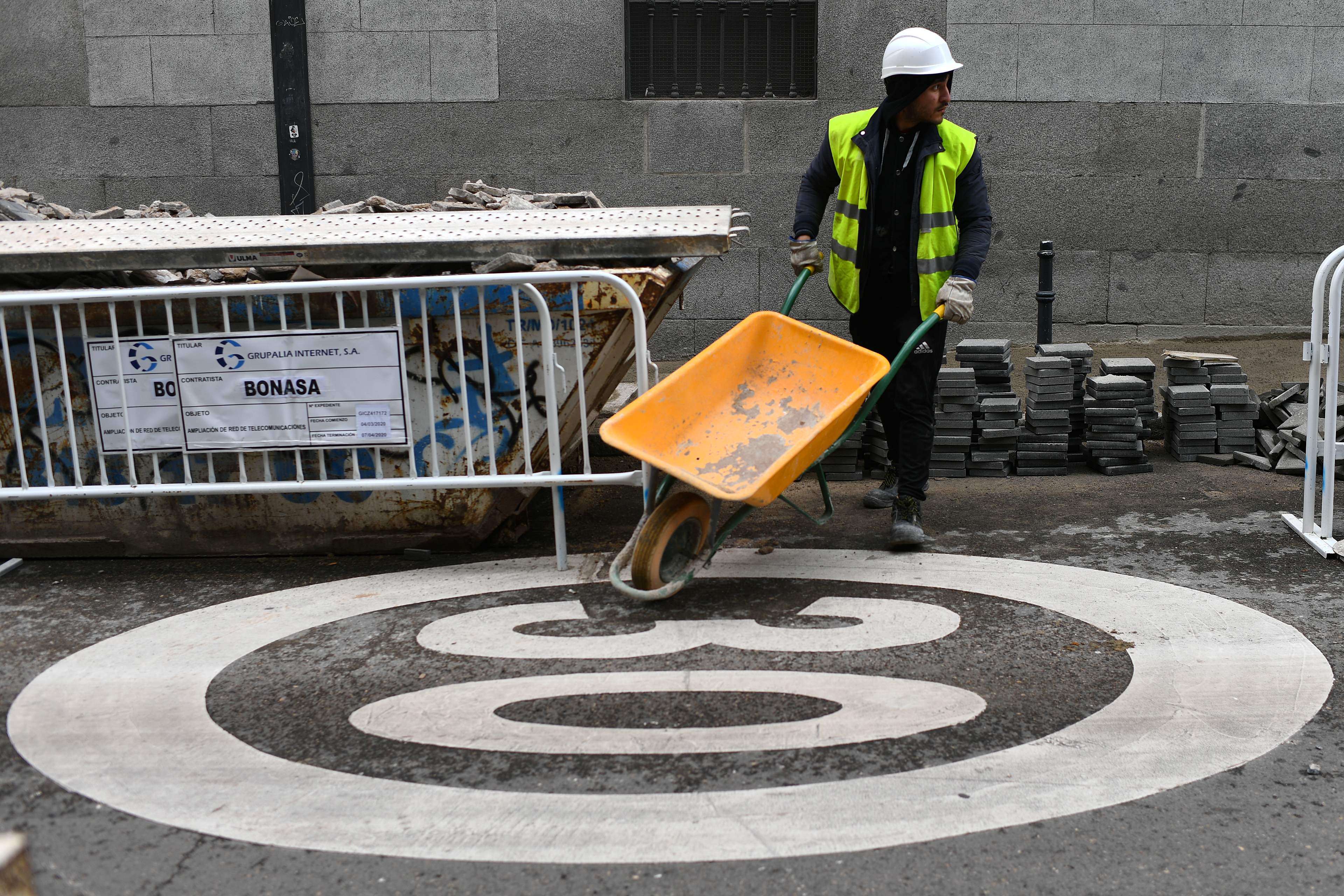 إسبانيا تكشف عن حزمة مالية بقيمة 200 مليار يورو للتصدي لعواقب كورونا