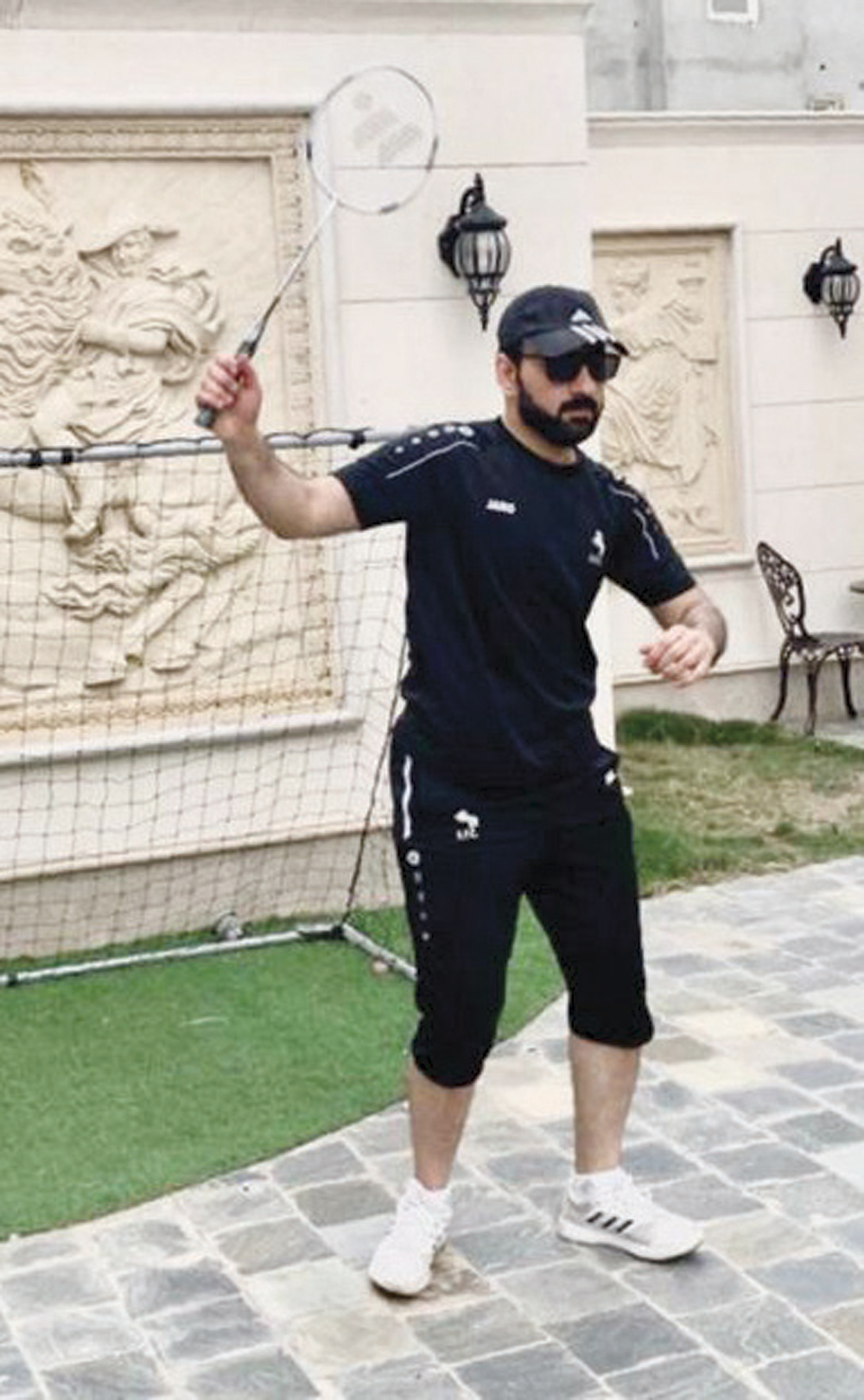 البقشي: تحدي «البلوت» عن بعد