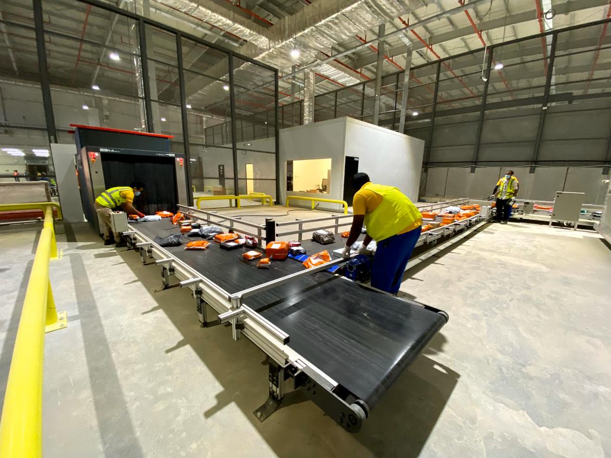 انطلاق العمليات التشغيلية في مرافق شركة "سال" للشحن في مطار الملك خالد الدولي