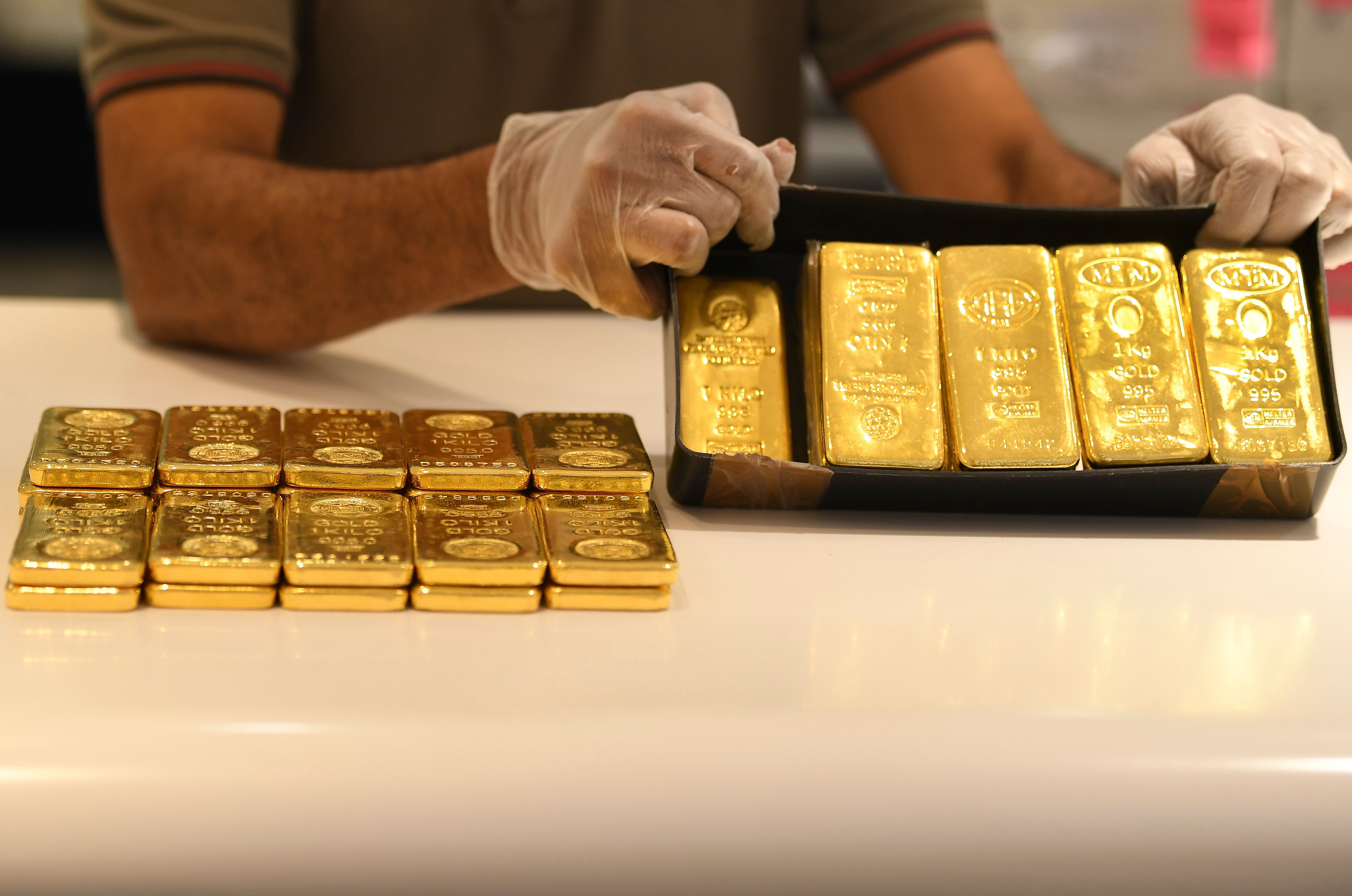 الذهب يسجل أعلى مستوى في أكثر من 7 سنوات