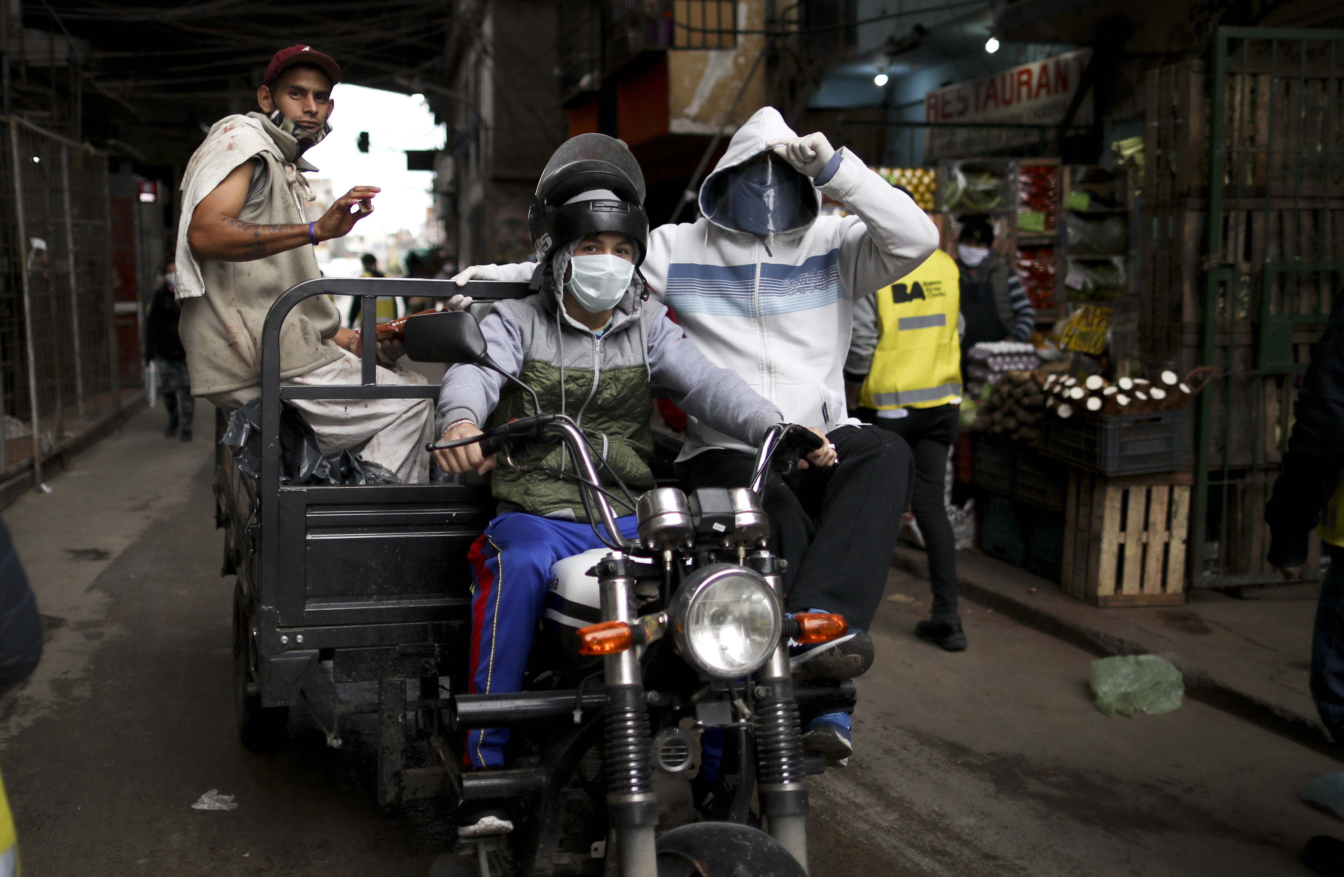 مصر تسجل 388 إصابة جديدة بفيروس كورونا ووفاة 16