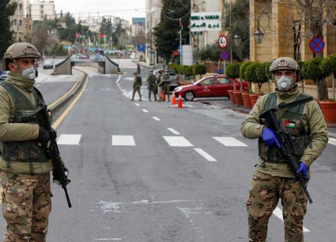 الأردن: استمرار حظر التجول الليلي رغم "احتواء" انتشار كورونا