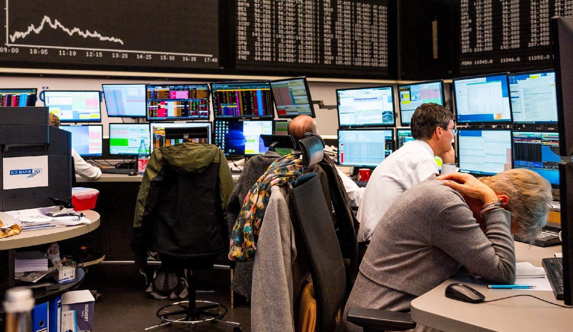 фондовый рынок фон. российский рынок акций. фондовый рынок на телефоне. фондовый рынок закроют. фондовый рынок закроют.