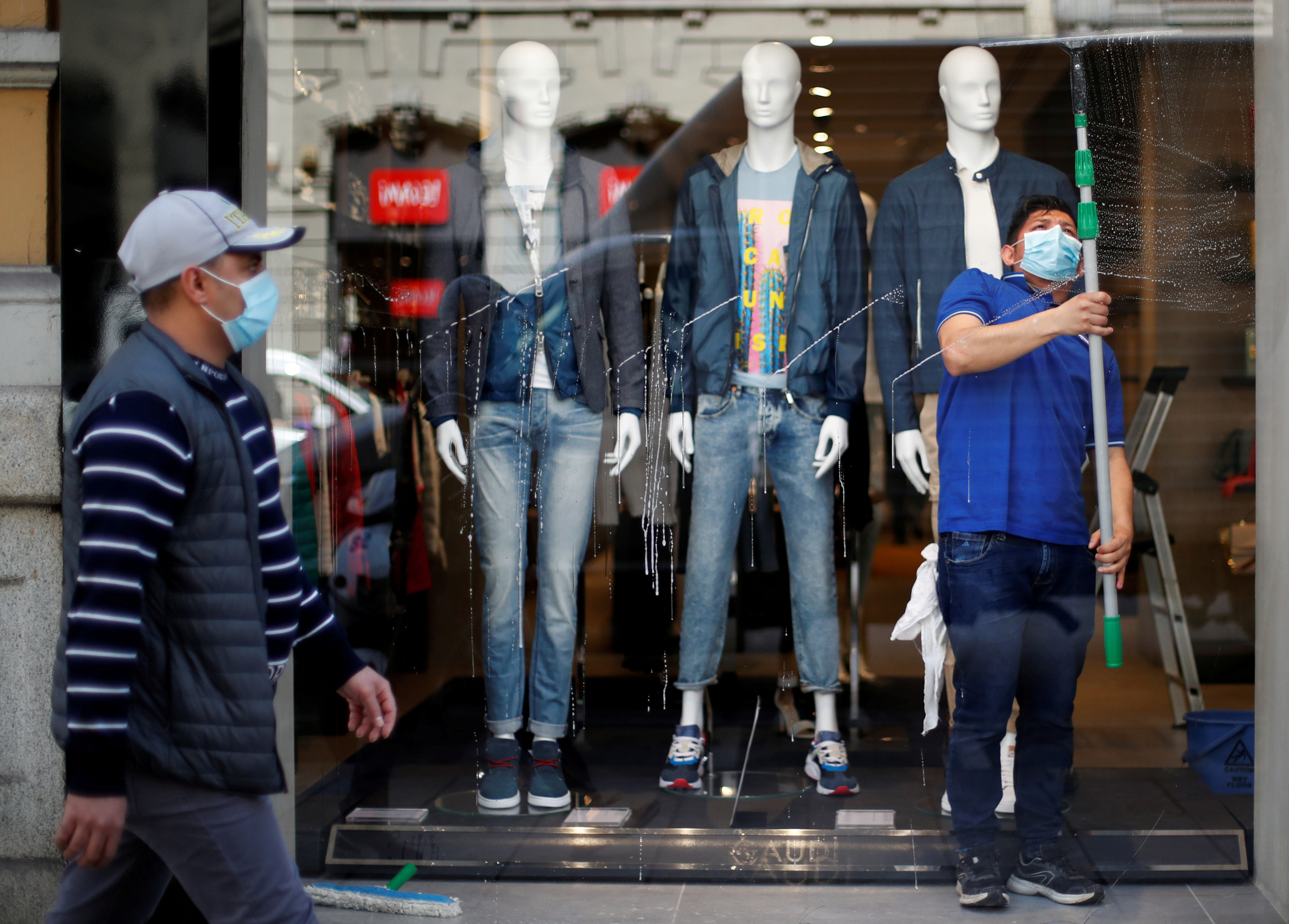 حالات الإصابة بكورونا في إيطاليا تتجاوز 238 ألف