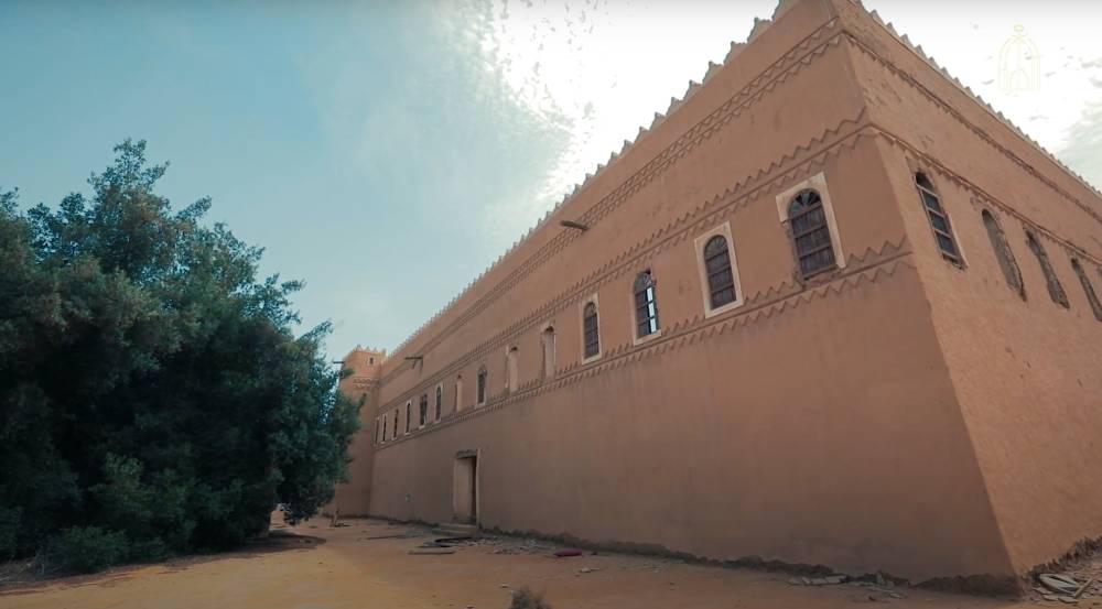 تم الانتهى من بناء القصر عام 1353هـ.