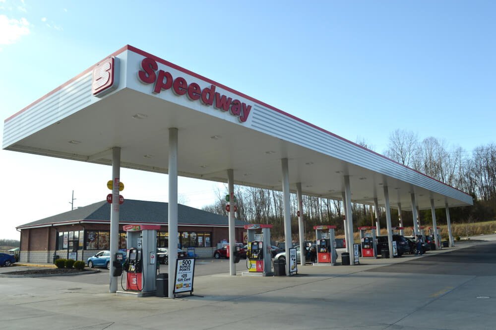 "سيفن اند آي اليابانية" تشتري محطات بنزين "سبيدواي" مقابل 21 مليار دولار