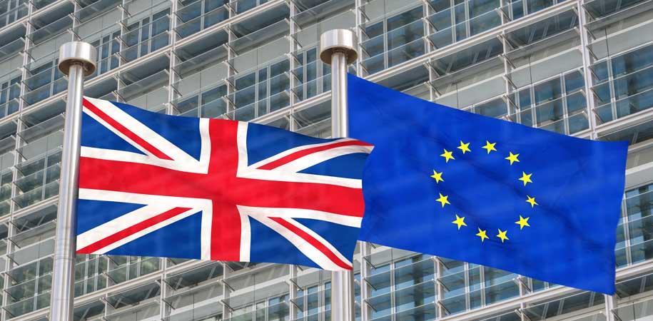 الاتحاد الأوروبي يدرس اتخاذ إجراء قانوني ضد بريطانيا بشأن "بريكست"