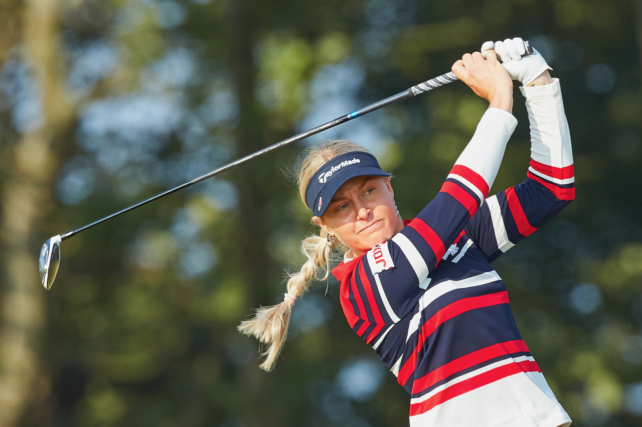 لأول مرة على مستوى العالم .. تجربة الجولف مجانا من خلال "نادي السيدات أولا"