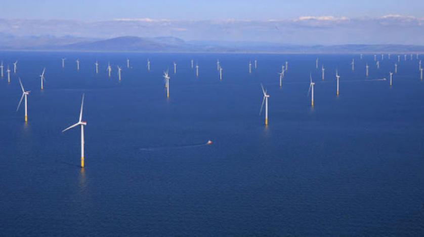 جونسون: طاقة الرياح البحرية ستزود عم جميع منازل بريطانيا بالطاقة بحلول 2030 