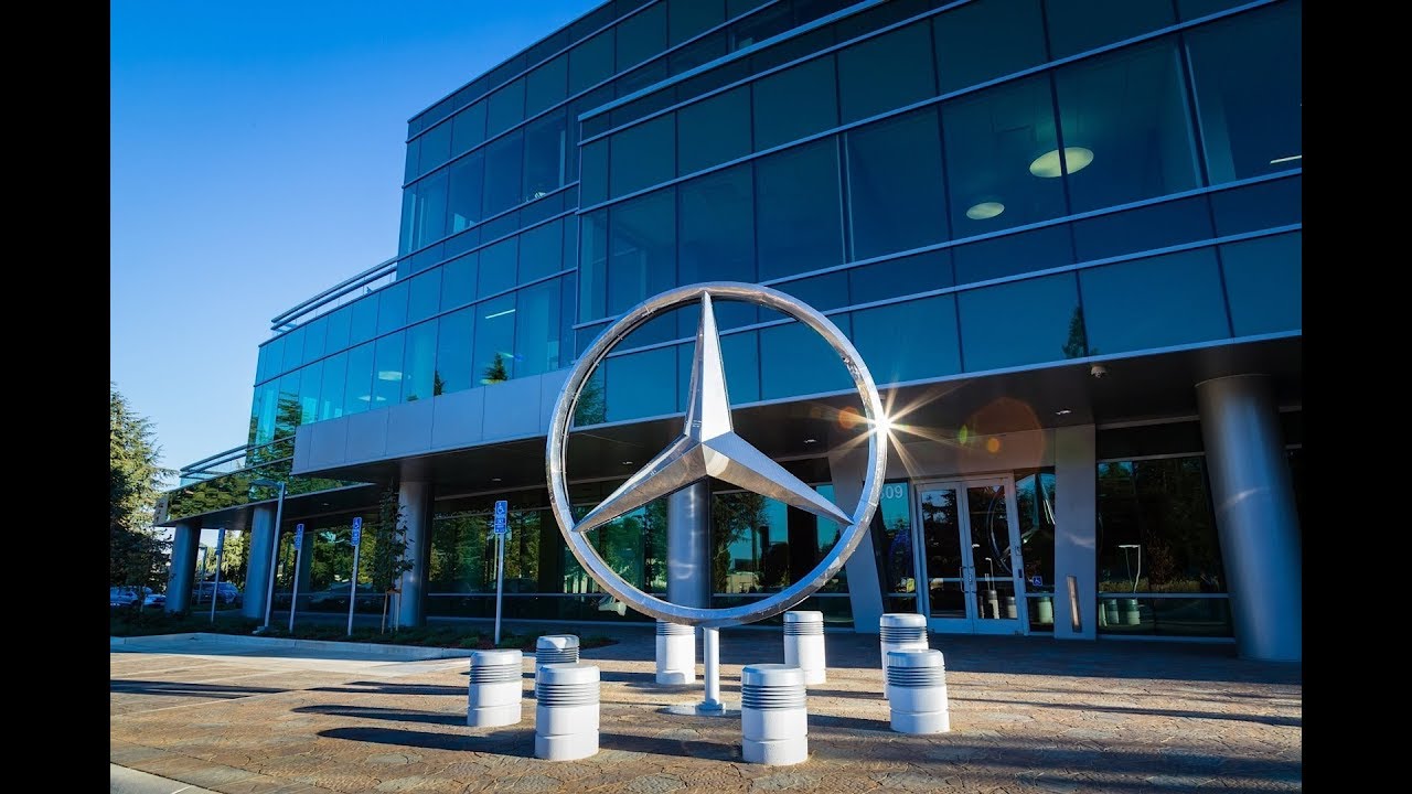 "دايملر" و"جيلي" تتعاونان في تطوير محرك بنزين جديد