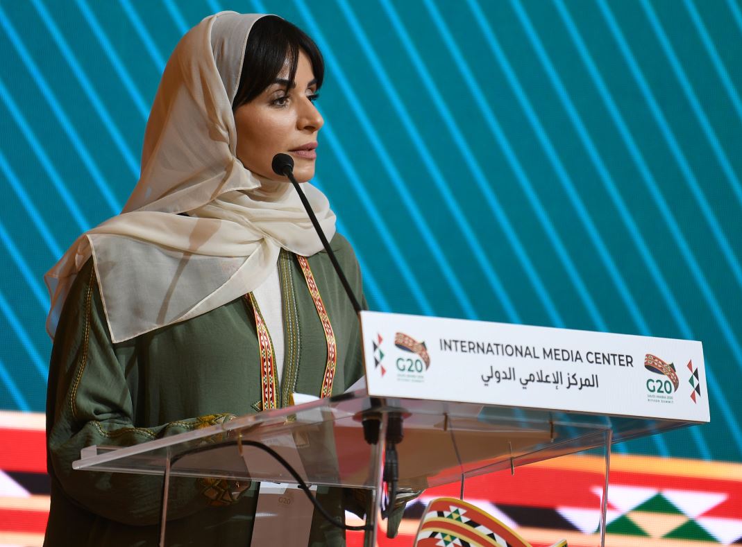 مجموعة تواصل المرأة : "العشرين" تؤمن بأهمية تمكين المرأة لتسريع التعافي الاقتصادي