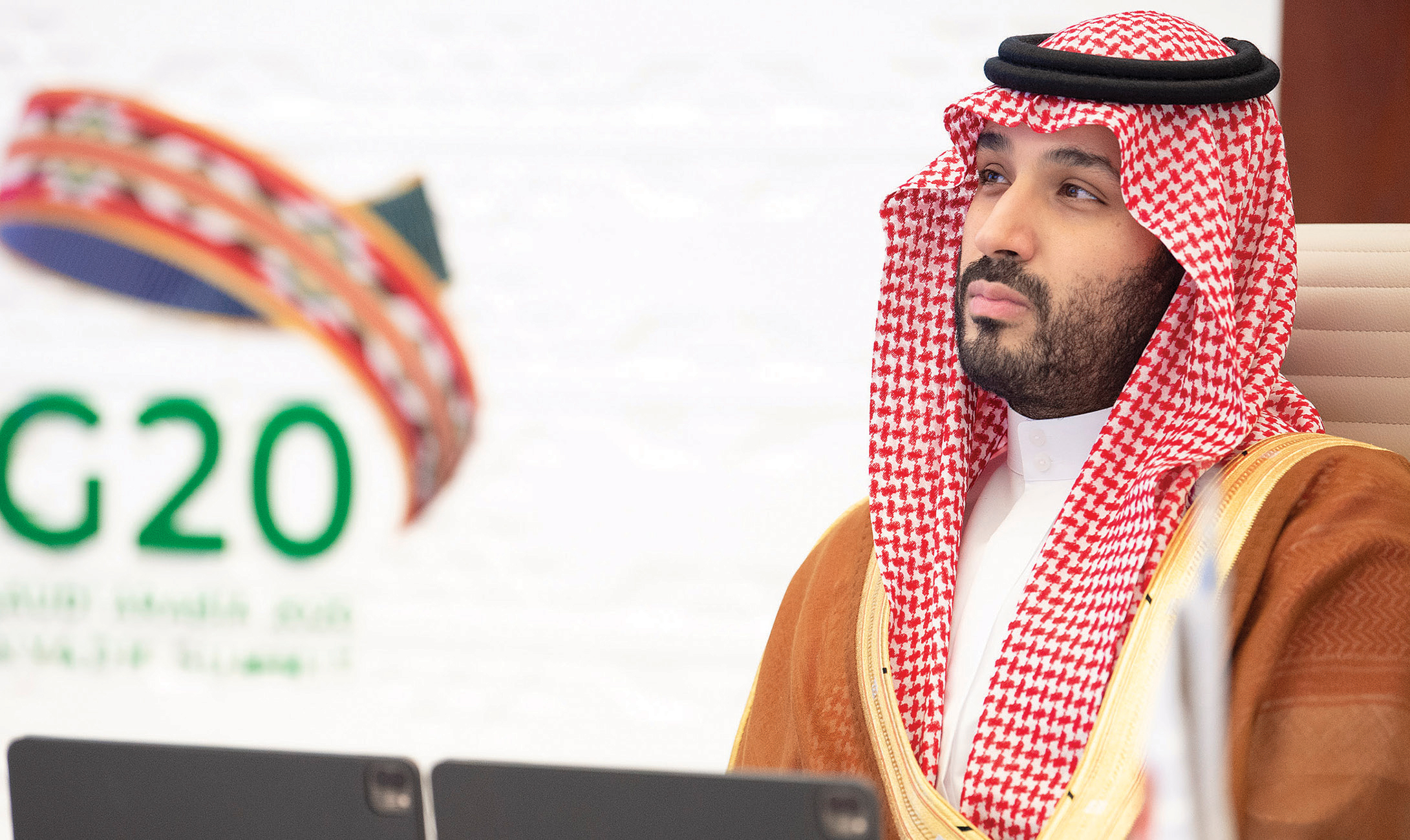 خادم الحرمين: الجائحة اختبار حقيقي .. لن يسلم البعض حتى يسلم الجميع