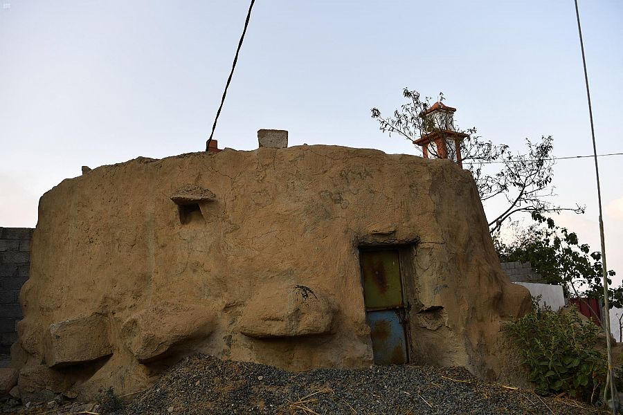 جبال الحشر .. إطلالة على جمال الطبيعة
