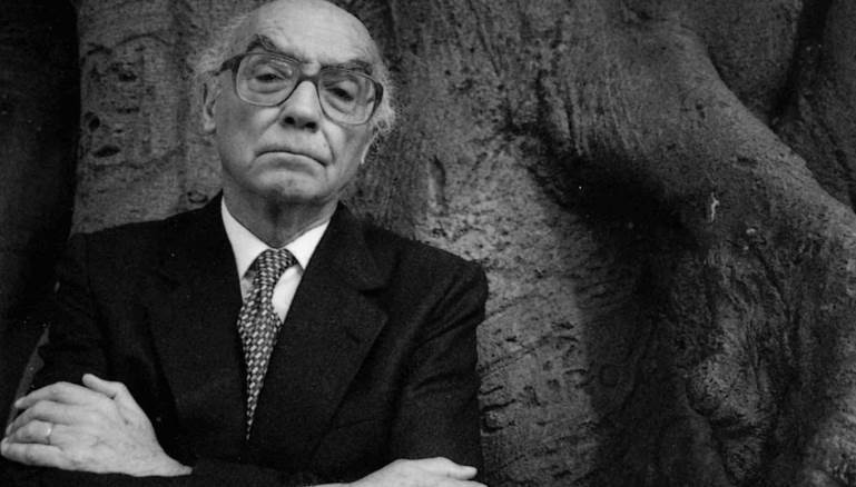 خوزيه ساراماغو.