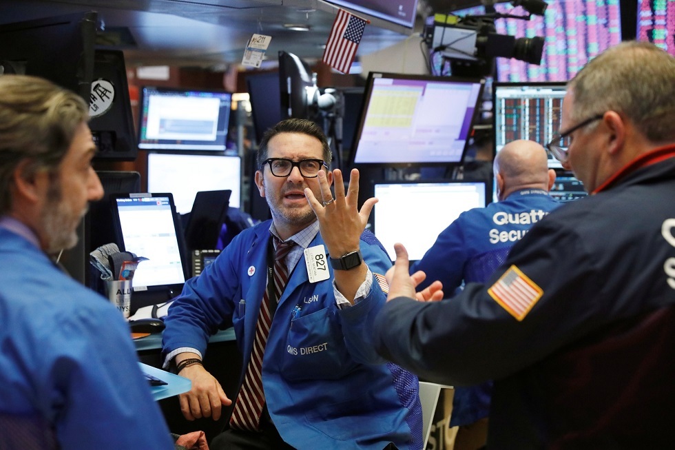 الأسهم الأمريكية مستقرة مع انحسار مكاسب التحفيز 