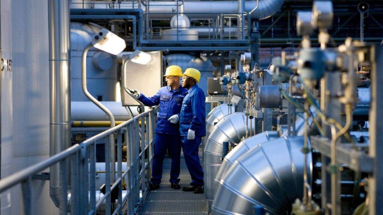 تأثر الاستهلاك بشكل خاص بقيود الجائحة بينما دعمت الصادرات واستثمارات البناء الوضع الاقتصادي في ألمانيا.