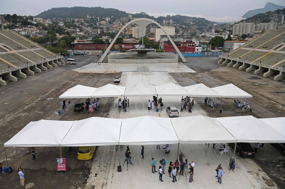 يجذب كرنفال ريو دي جانيرو سنويا ملايين السياح من كل أنحاء البرازيل والعالم. "الفرنسية"