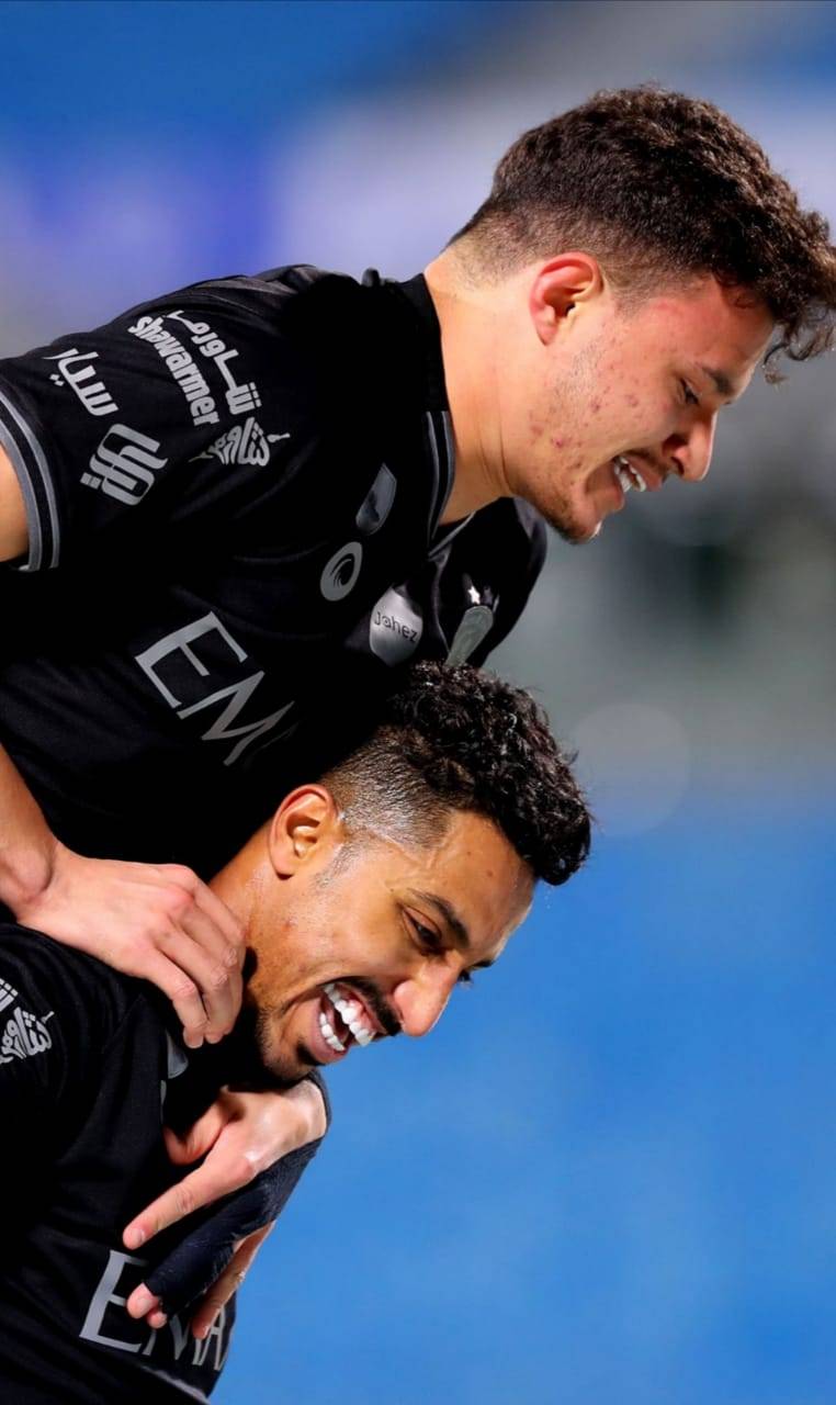 نخبة فرنسا تدفع فاتورة تأهيل تحفة «نوتردام»