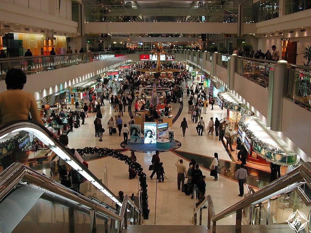 بعد تعرض ناقلتين لهجوم في خليج عمان .. النفط يصعد 2.2 %