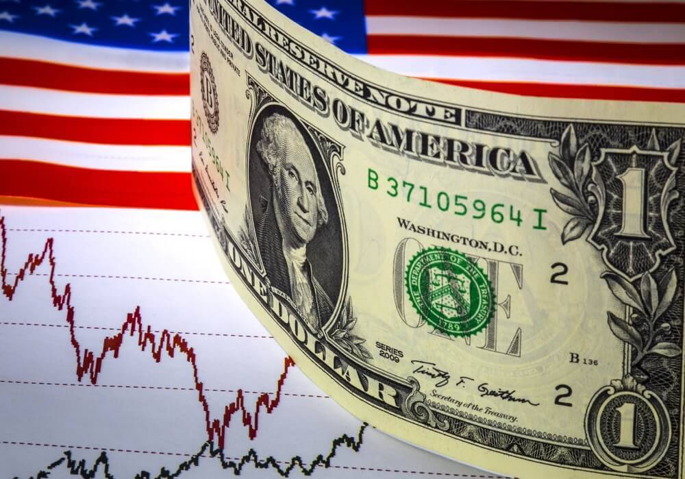 في الربع الأول قفز الدولار 3.6 في المائة مقابل سلة من العملات، مسجلا أفضل أداء له منذ 2018، بعدما انخفض 6.8 في المائة العام الماضي.