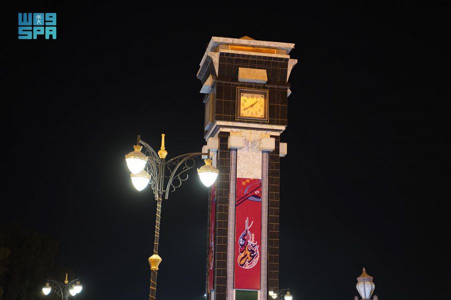 الحدود الشمالية تزين الشوارع والميادين ابتهاجا بعيد الفطر المبارك