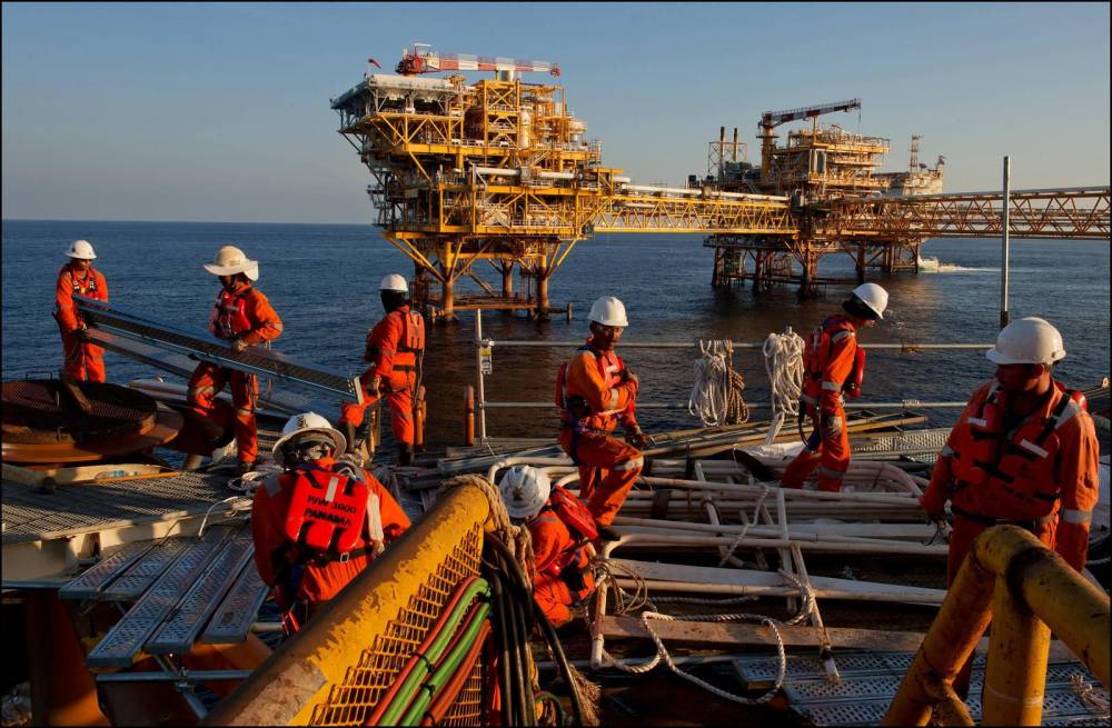 مصافي الخام في الهند تدخل إلى حالة تعطل مؤقت بسبب موسم الصيانة وهو ما يكبح تعافي الطلب.