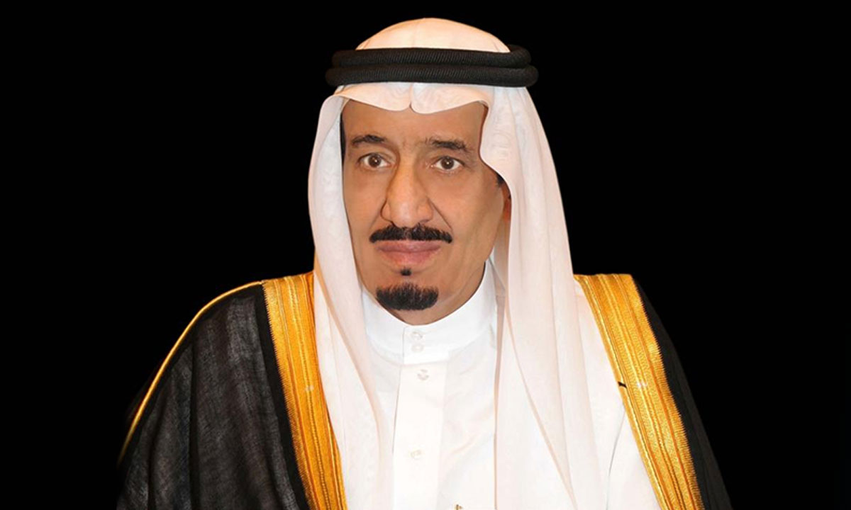 الملك سلمان يعزي أمير الكويت في وفاة الشيخ منصور الأحمد الجابر الصباح