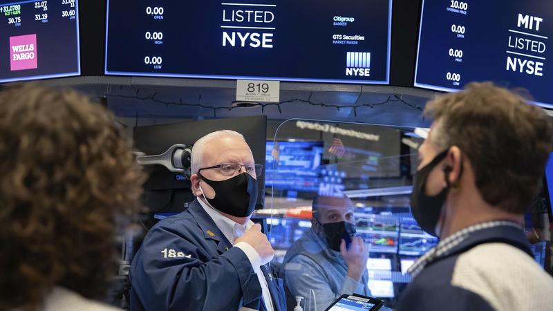 قطاع التكنولوجيا يرفع الأسهم الأمريكية مع انحسار مخاوف التضخم