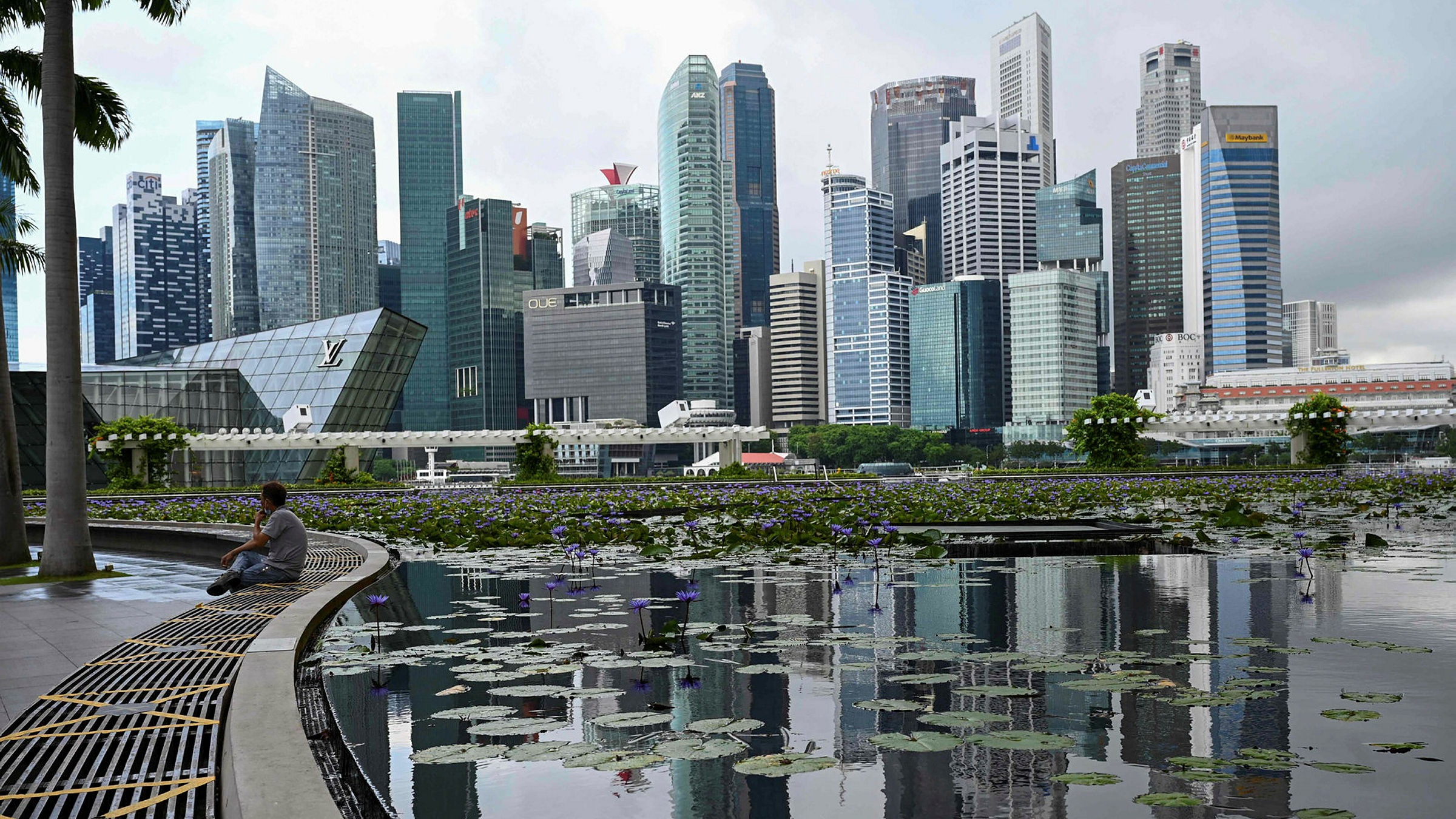 اقتصاد سنغافورة ينكمش 2% في الربع الثاني بعد إعادة فرض القيود