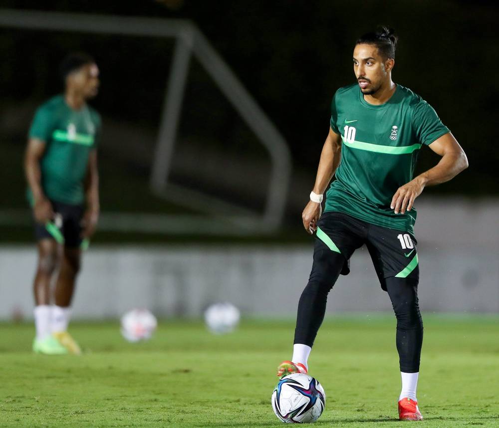 سالم الدوسري خلال تدريب الأخضر.