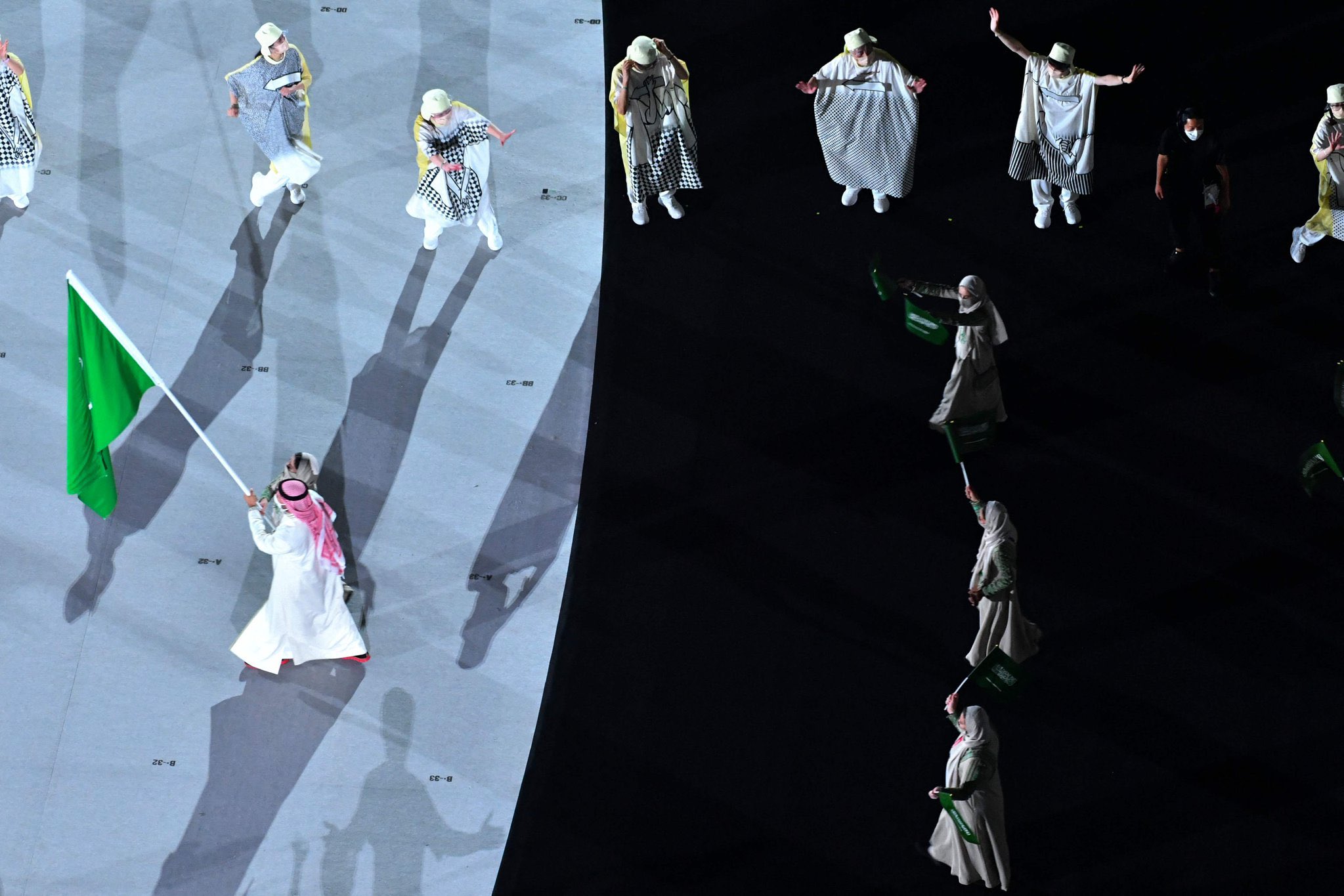 وفد السعودية  المشارك في حفل افتتاح دورة الألعاب الأولمبية في طوكيو