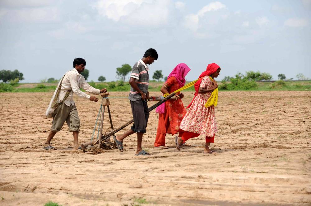 وزير الخزانة الأمريكي: سنفرض المزيد من العقوبات على إيران