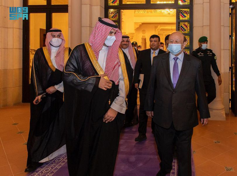 نائب وزير الدفاع يبحث مع الرئيس اليمني مستجدات الأوضاع