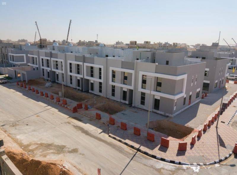 رفع قيمة تأمين المبنى على المخالفين إلى أكثر من 1.5 في المائة من القيمة الانشائية.