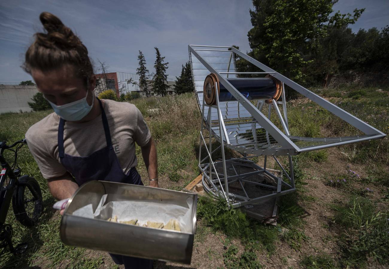يقع المطعم على مرتفعات مرسيليا الفرنسية.