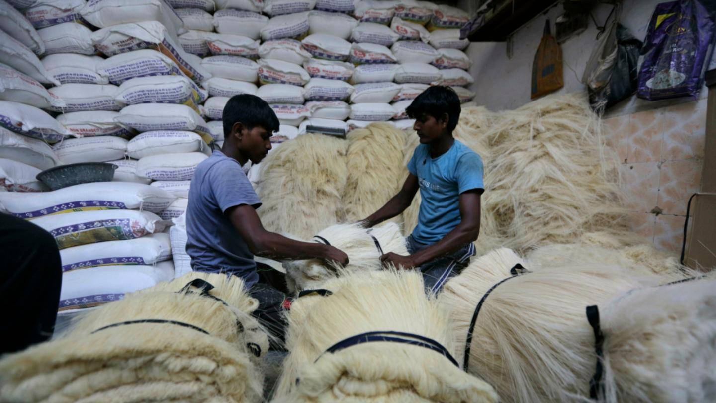 حالة التفكك الاجتماعي في العديد من الاقتصادات الناشئة بدأت منذ سنوات دون أن يلاحظها أحد.