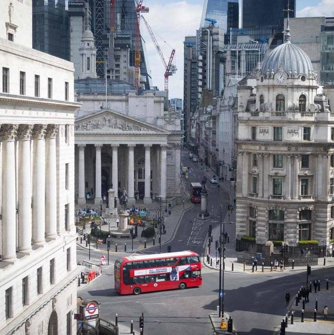 لندن تسعى للعمل مع شركاء جديرين بالثقة في مجالات مثل البنية التحتية والأمن السيبراني.