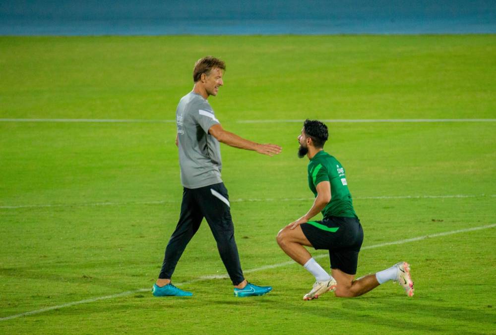 رينارد والشهري خلال المران. تصوير: محمد المانع ـ "الاقتصادية"