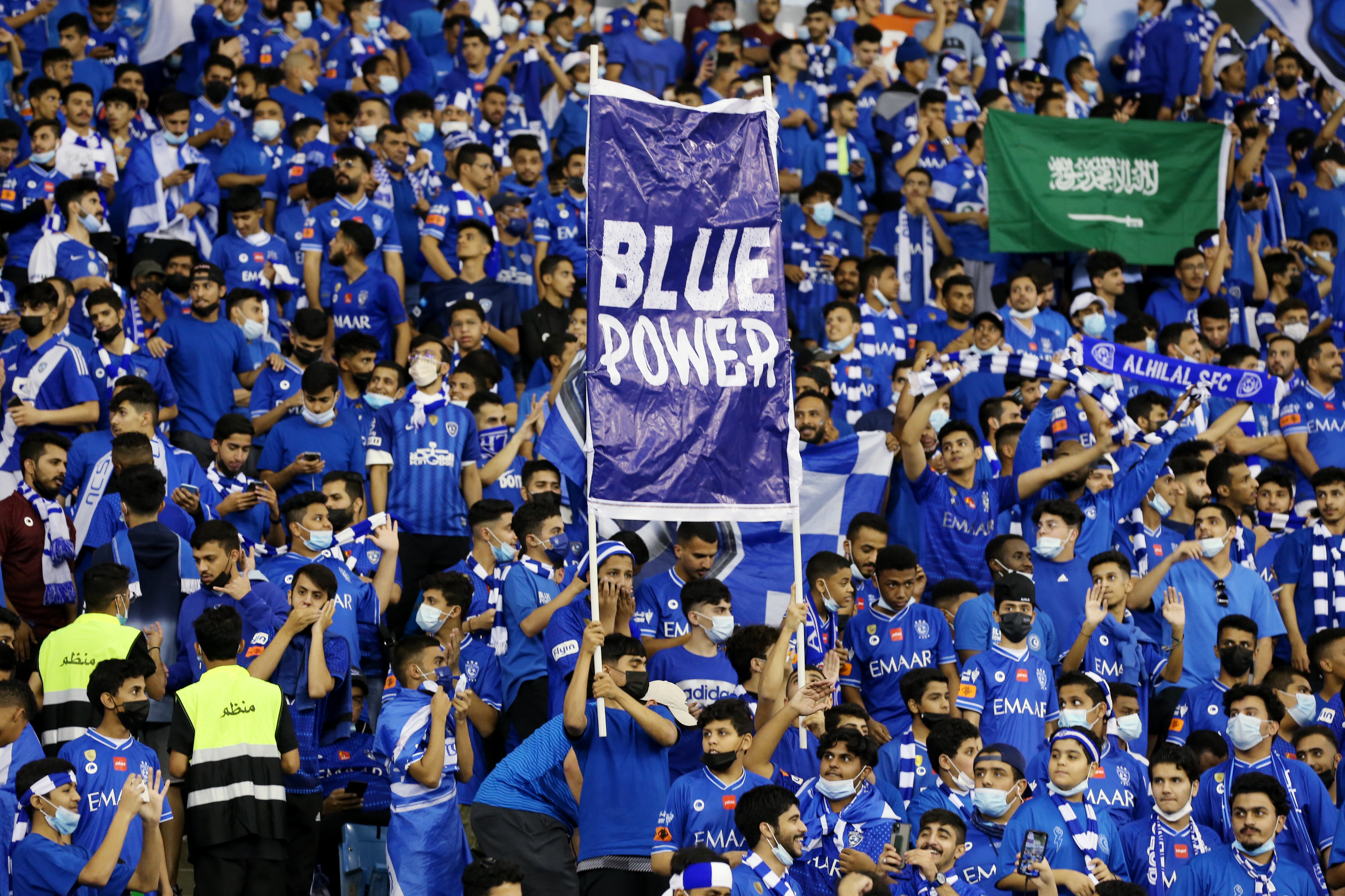 الهلال يهزم بوهانج بثنائية ويتوج بطلا لآسيا 