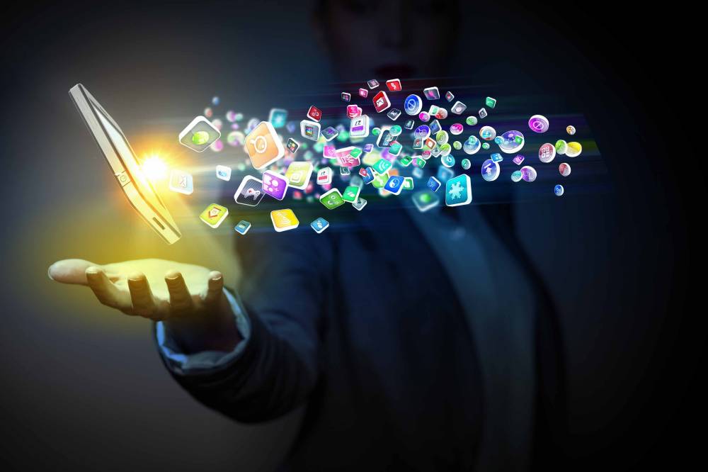 الألعاب والتطبيقات الأساسية على قائمة التطبيقات الأكثر تحميلا.