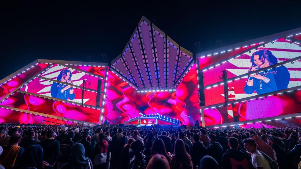 انطلاق فعاليات ميدل بيست