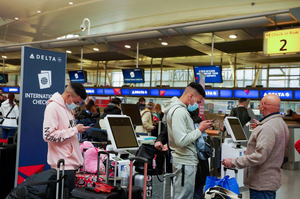 فاقمت قرارات الإلغاء الإحباط المرتبط بالوباء بالنسبة للعديد من الأمريكيين. "رويترز"