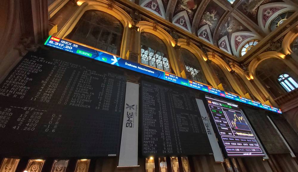 الأسهم الأوروبية تتعش مع انحصار مخاوف أوميكرون