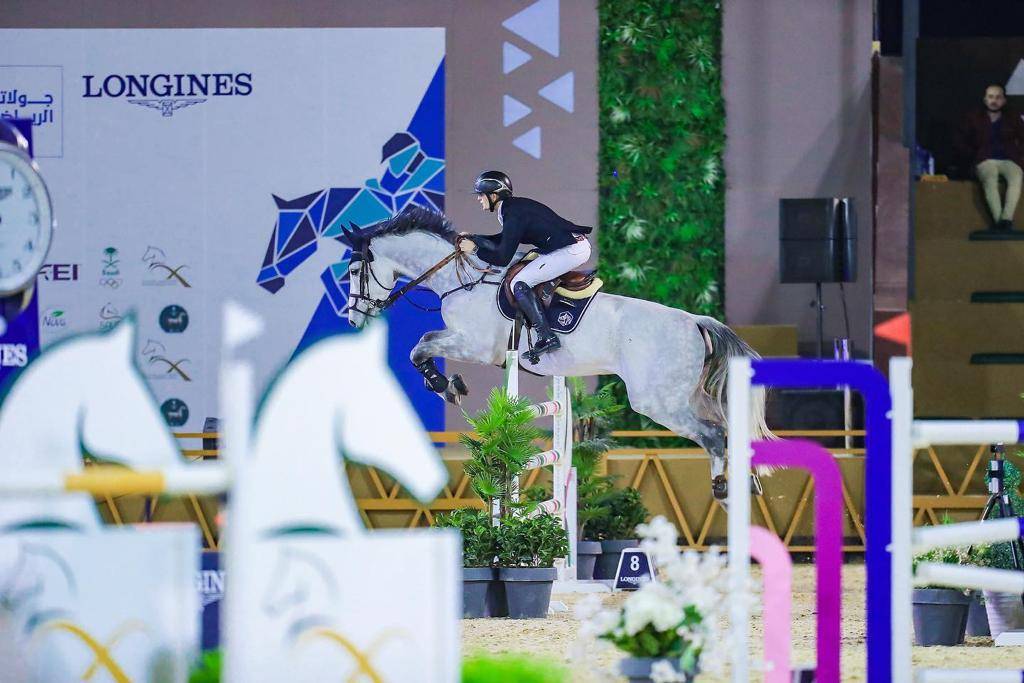 هبوط تحويلات العمالة المهاجرة 142 مليار دولار..  الأعلى في التاريخ