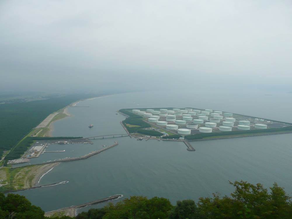 أوروبا وحلفاؤها أوقفوا رخصة تطوير خط أنابيب غاز روسي بتكلفة 11 مليار دولار.