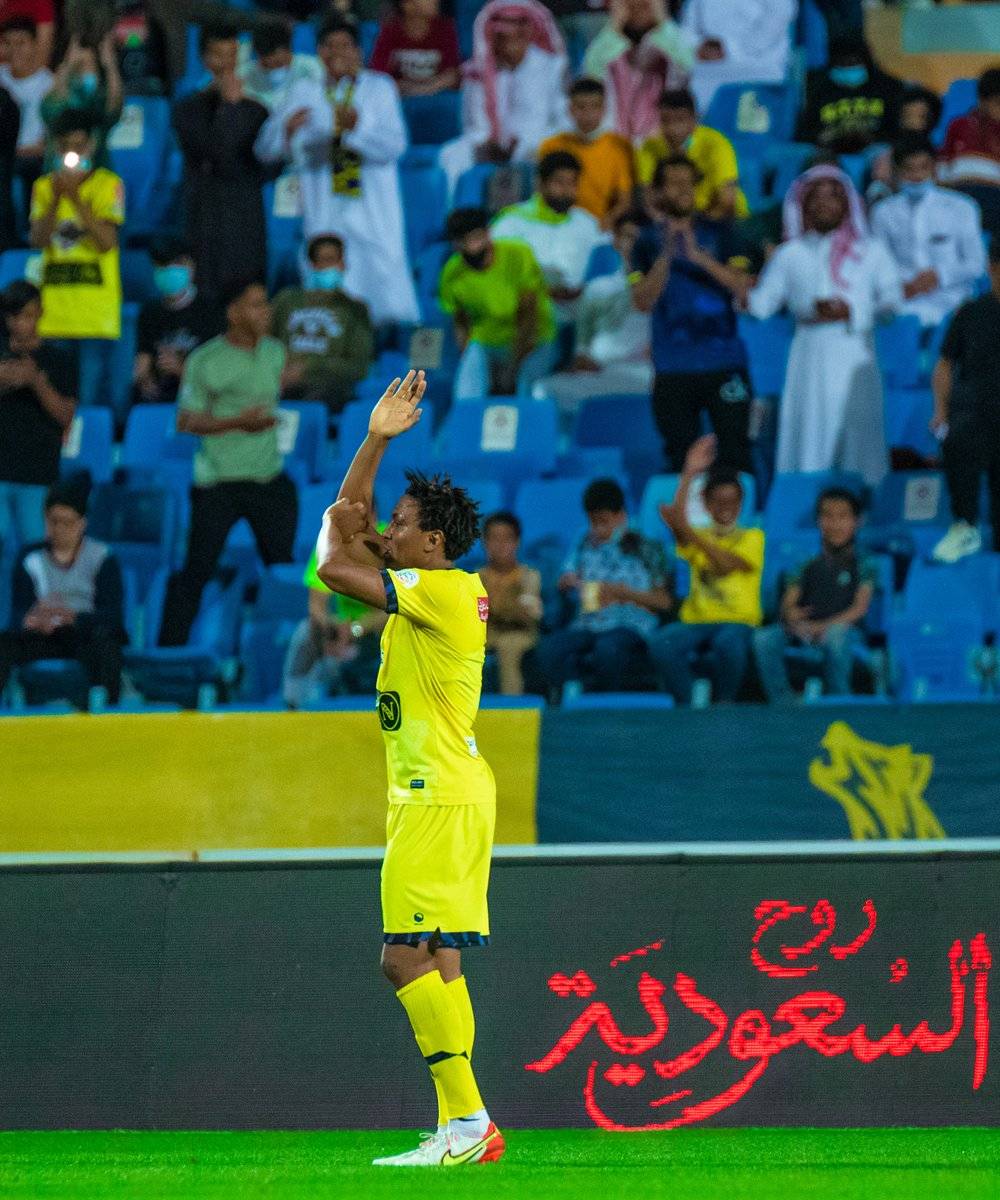 تاومبا عزز رصيده بتسجيل هدفين في الفيصلي. (دوري المحترفين)