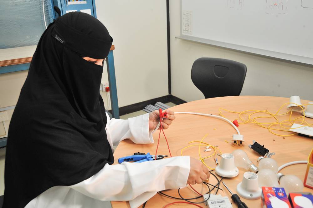 «هيئة المهندسين»: 8200 مهندسة وفنية مسجلة حتى نهاية فبراير