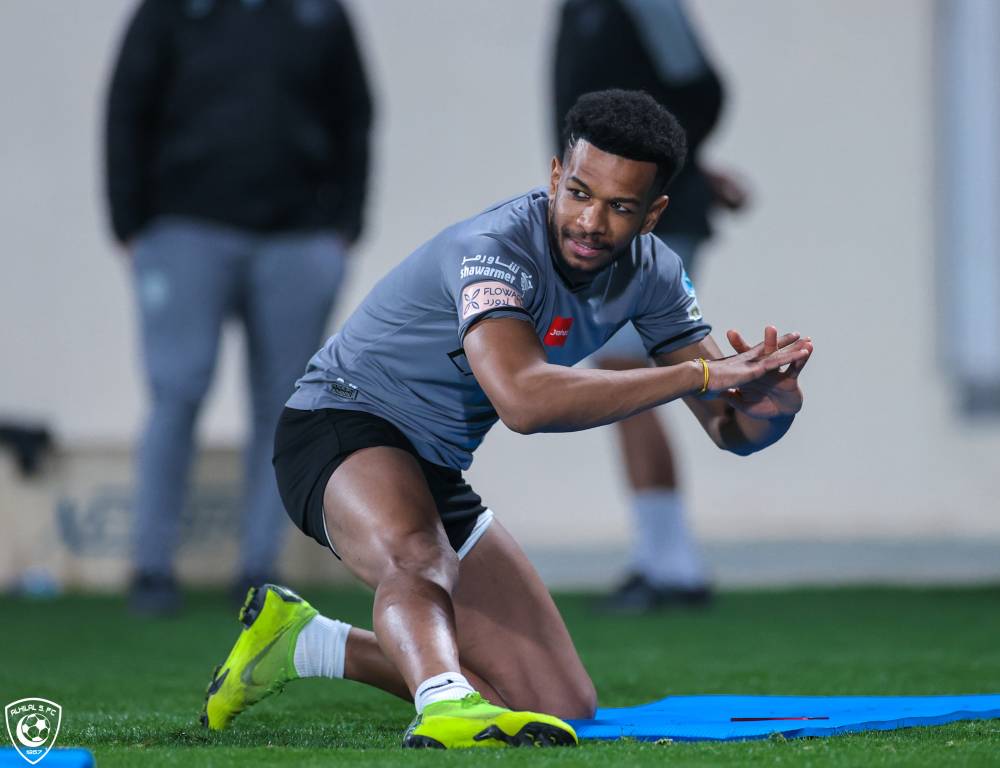 البليهي خلال تدريب الهلال أمس. "مركز الهلال الاعلامي"