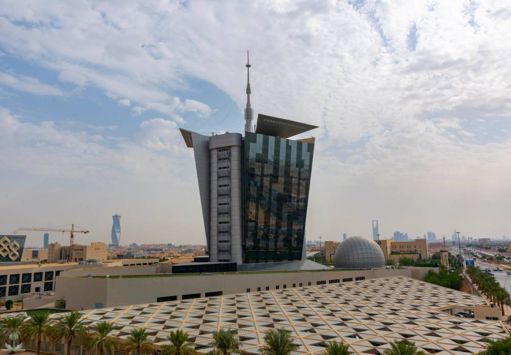 الصحة : أكثر من 100 مصاب بكورونا استفادوا من العلاج ببلازما الدم